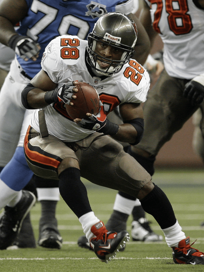 Former FSU star Warrick Dunn to be inducted into Falcons Ring of Honor